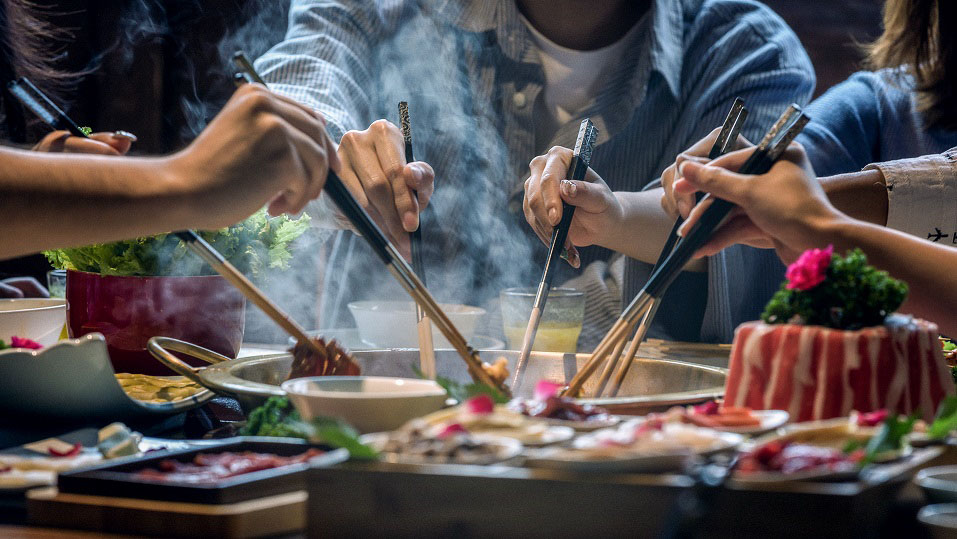 心急也別吃熱豆腐，飲食過(guò)熱會(huì)傷害食管！