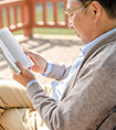 70歲老年人還能買保險嗎？可以買什么保險？